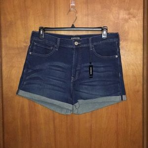 NWT Express Ultimate Stretch Shortie Highrise
